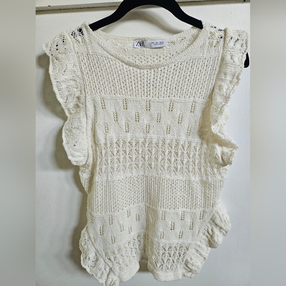 Zara Cream Flutter Sleeve Ruffled Blouse